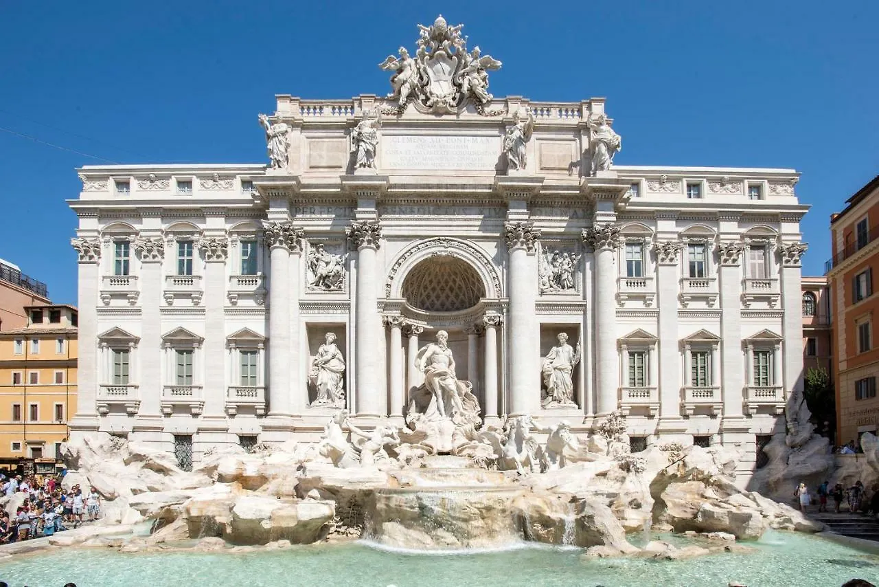 Appartement La Finestra Su Fontana Di Trevi - Charming View à Rome 0*,  Italie